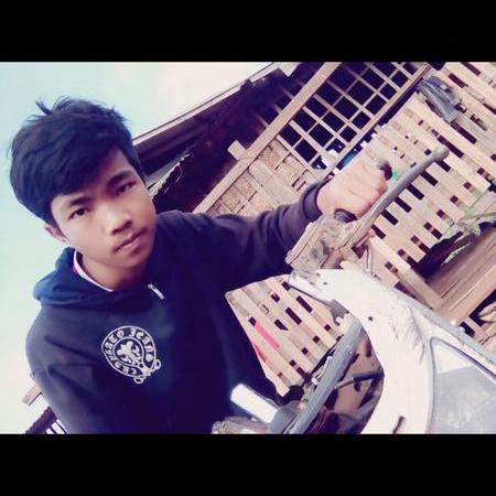 Phum7895