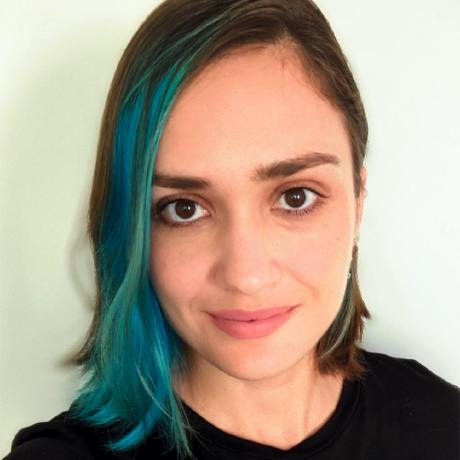 julia-elikhis